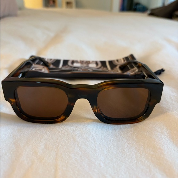 Thierry Lasry Foxxxy-1331 Sunglasses - Picture 2 of 6